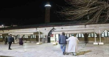 Sivaslılar ilk teravih namazında Ulu Camii’ne akın etti