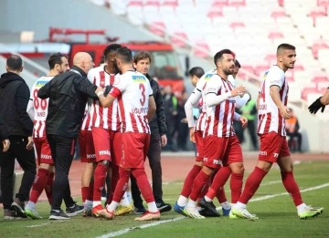 Sivasspor, ligde 8. galibiyetini aldı
