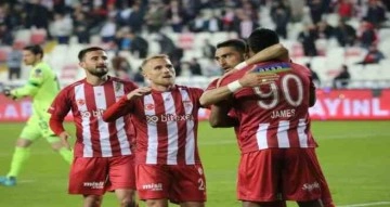 Spor Toto Süper Lig: DG Sivasspor: 1 - Konyaspor: 0 (İlk yarı)
