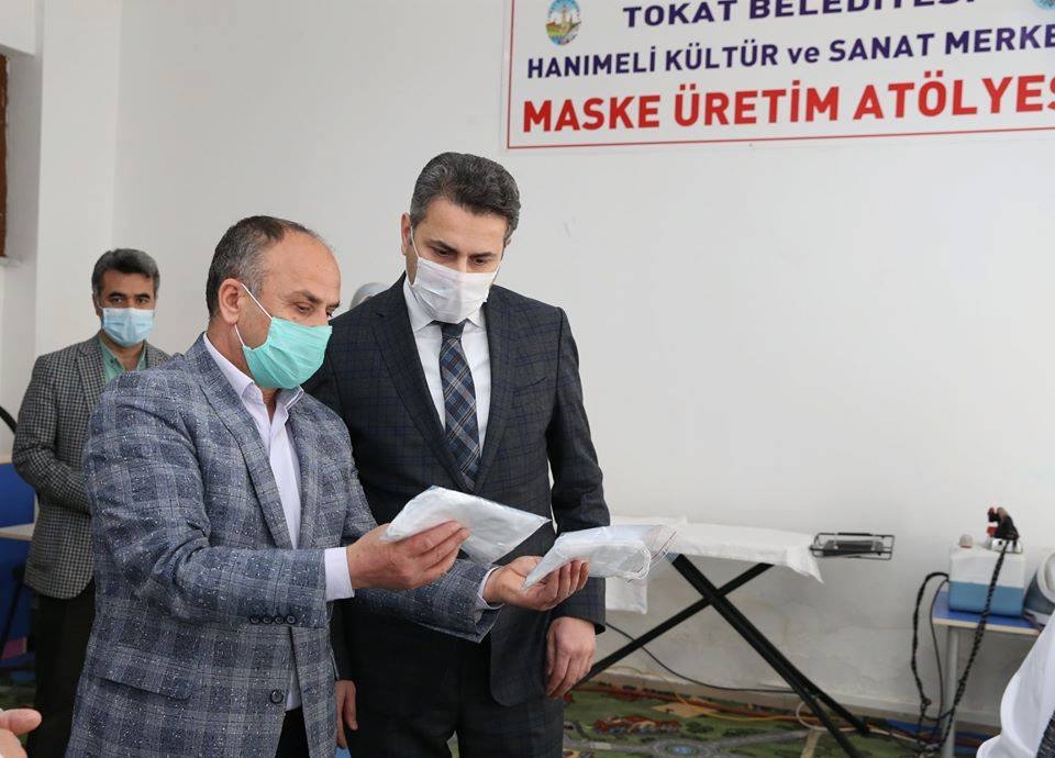 Tokat Belediyesi Günlük 5 Bin Maske Üretiyor