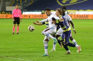 Trendyol Süper Lig: MKE Ankaragücü: 0  - Trabzonspor: 1 (İlk yarı)
