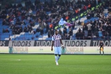 Trendyol Süper Lig: Trabzonspor: 2 - Samsunspor: 0 (İlk yarı)
