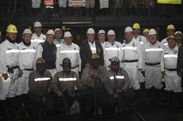 Türk-İş Genel Başkanı Ergün Atalay, madencilerle yerin altında iftar yaptı
