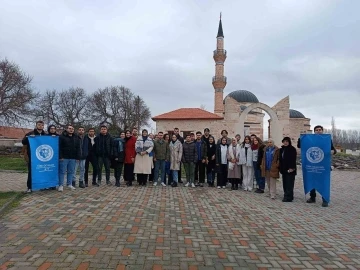 Türk Ocakları Eskişehir Şubesi Gençlik Kolları kültür gezisi düzenledi
