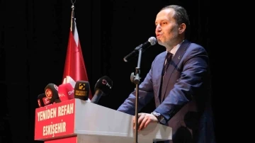 Yeniden Refah Partisi Genel Başkanı Erbakan Eskişehir’de konuştu
