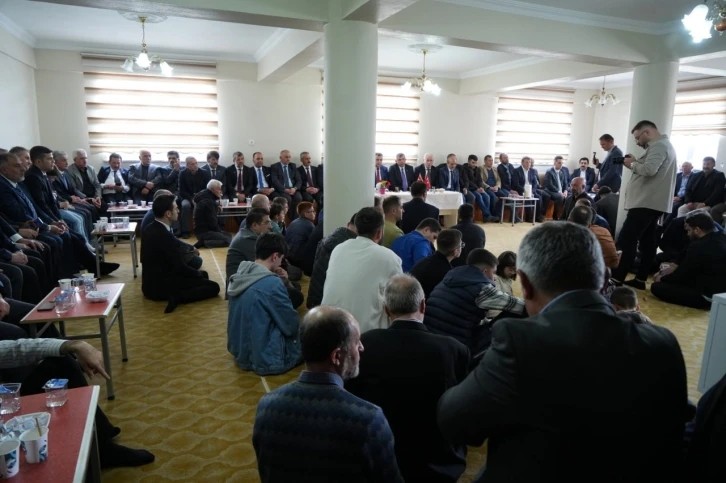 Bayburt'ta gelenek haline gelen bayramlaşma programı, bu sene esentepe mahalle