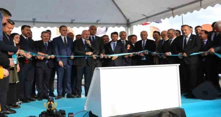 Cumhurbaşkanı Recep Tayyip Erdoğan, “Milletimiz her hizmetin geleceği için konmuş