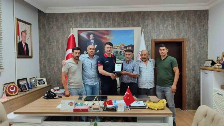 Eskişehir il tarım ve orman müdürü ender muhammed gümüş'le ekibine