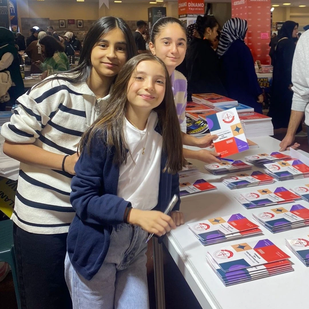 7. Kayseri kitap fuarı, bu yıl genç yeteneklerin eserleriyle dolup