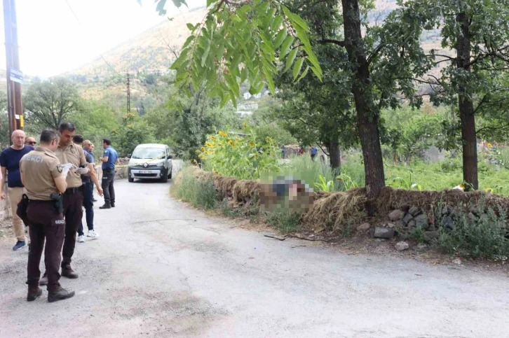 Kayseri'nin talas ilçesinde bir kişi, tartıştığı şahıs tarafından sokak ortasında