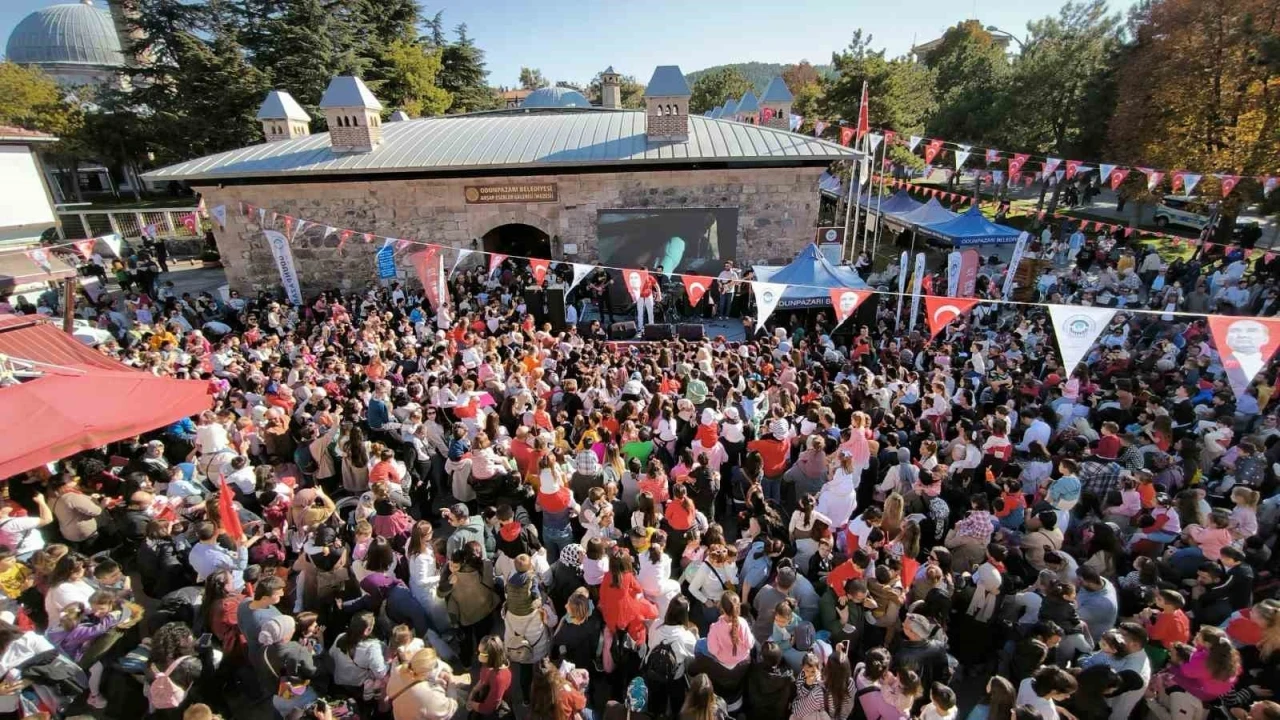 Odunpazarı belediyesi, cumhuriyet bayramı kutlamaları kapsamında çocuklar için muhteşem bir