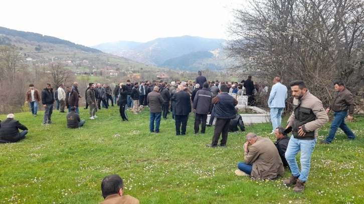Sinop’ta meydana gelen kazada 3 çocuk annesi zahide çetin hayatını