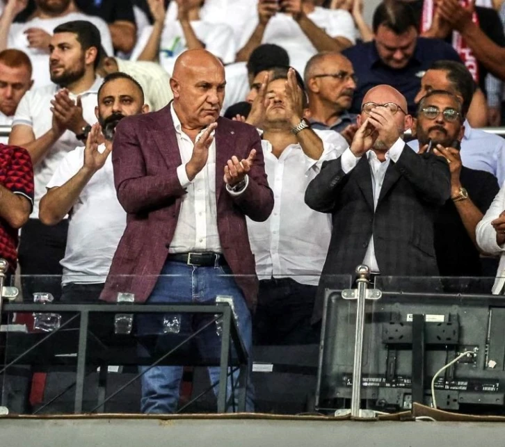 Samsunspor başkanı yüksel yıldırım, birinci hedeflerinin ligde kalmak olduğunu söyledi.