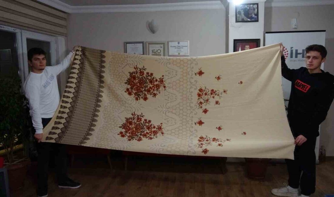ASTRONOMİK FİYATLARDA SATIŞA SUNULAN ANNEANNE PERDESİ ÇILGINLIĞI SÜRÜYOR, SİVAS'TA BİR
