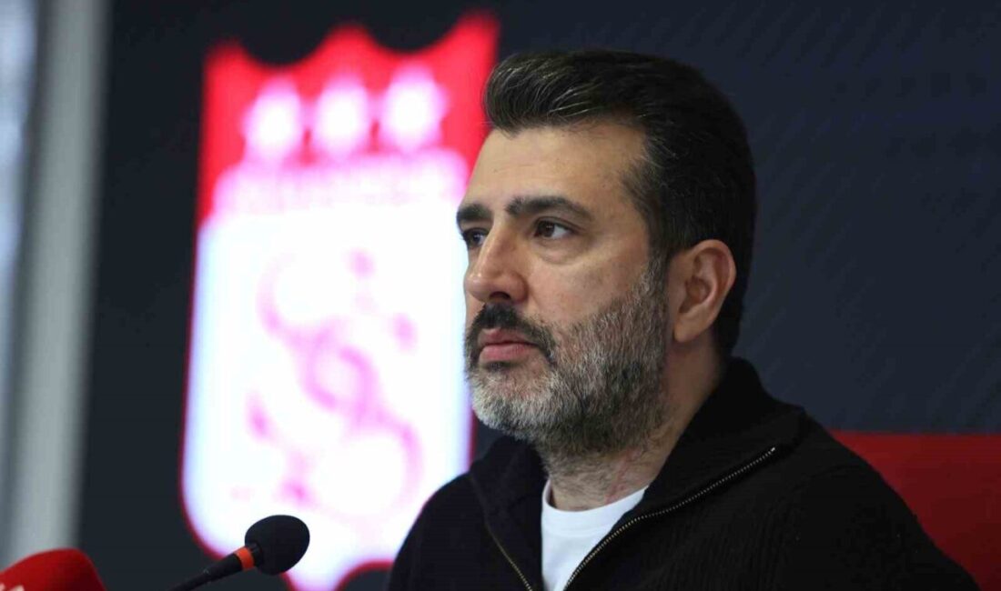 Sivasspor’da Basın Sözcüsü Gökhan Karagöl, görevinden istifa etti. Sivasspor –