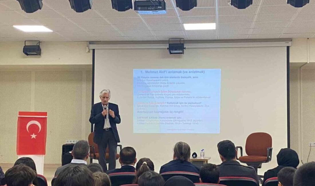 Dünyaca ünlü fizikçi Prof. Dr. Saleh Sultansoy konuk olduğu ortaokulda