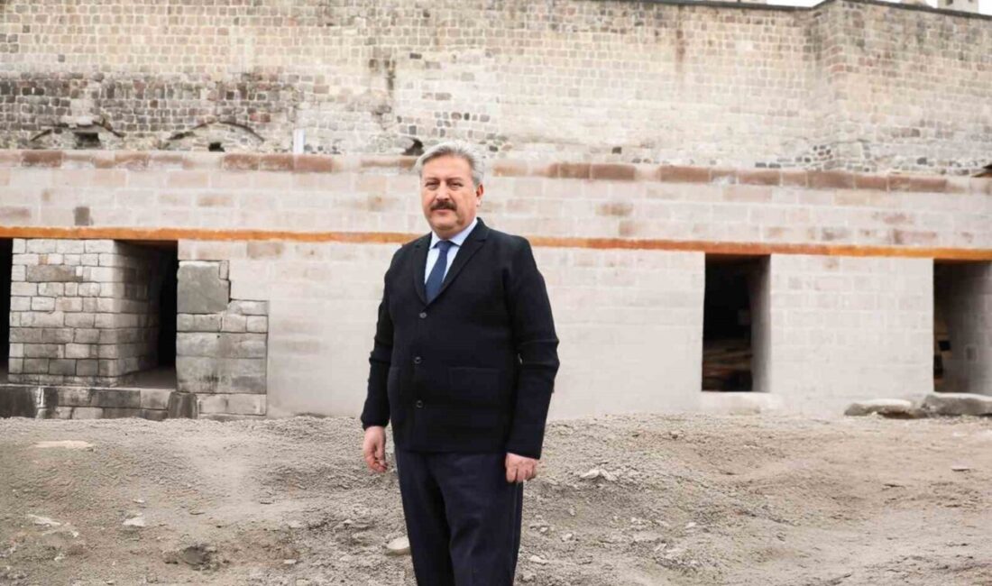 Melikgazi Belediyesi, aslına uygun olarak restore ettiği tarihi eserlerle, günden