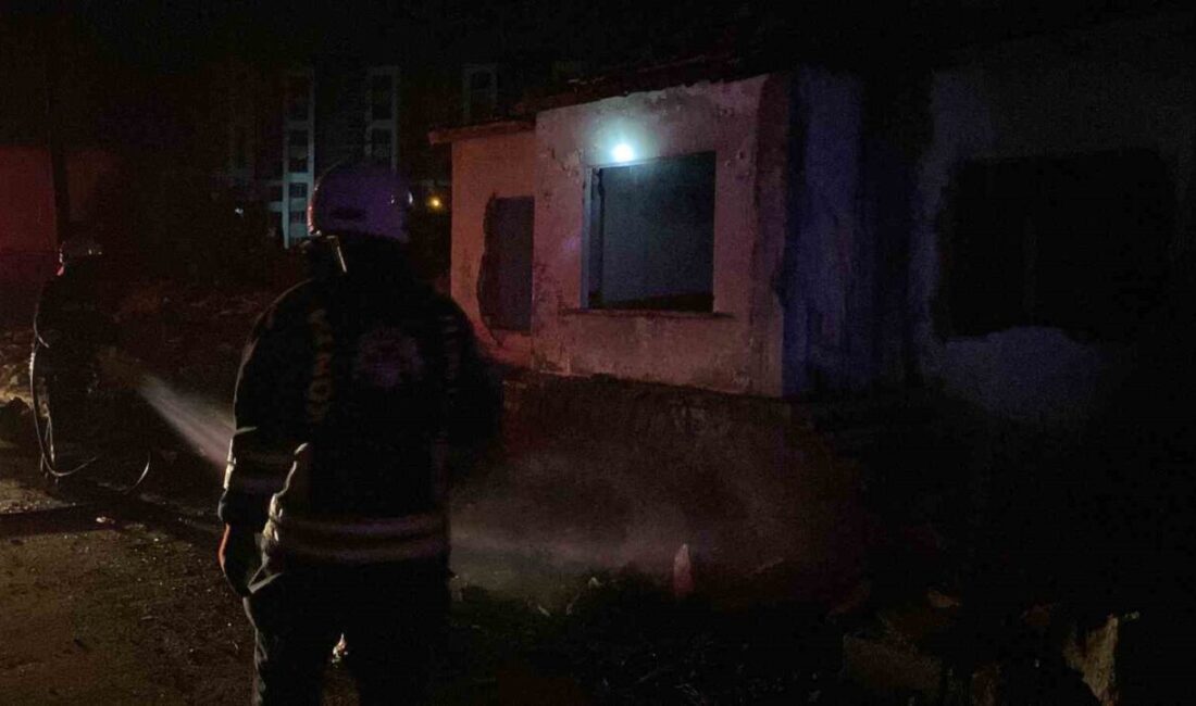 Konya’da 13 katlı binada yangın ihbarına giden itfaiye ekipleri, müstakil