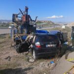 kontrolden cikan otomobil sondaj makinesine carpti anne ve oglu hayatini kaybetti 5be2d8d38831