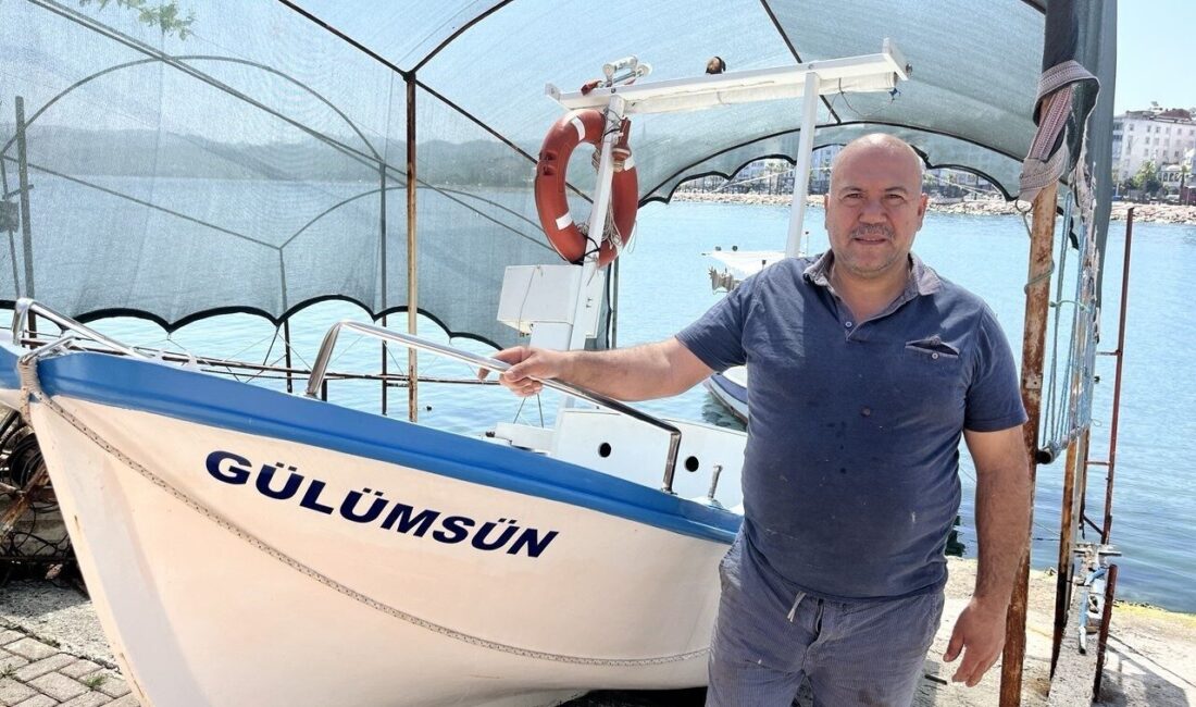Ordu’nun Fatsa ilçesinde mobilya ustası Oğuz Şahin, heves üzerine satın