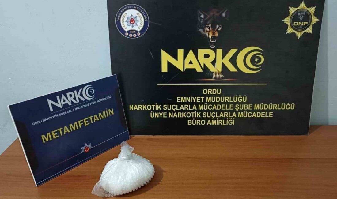 Ordu’da uyuşturucu operasyonlarında 3 tutuklama Ordu’da polis ekipleri tarafından düzenlenen uyuşturucu operasyonlarında 3 şüpheli tutuklandı.