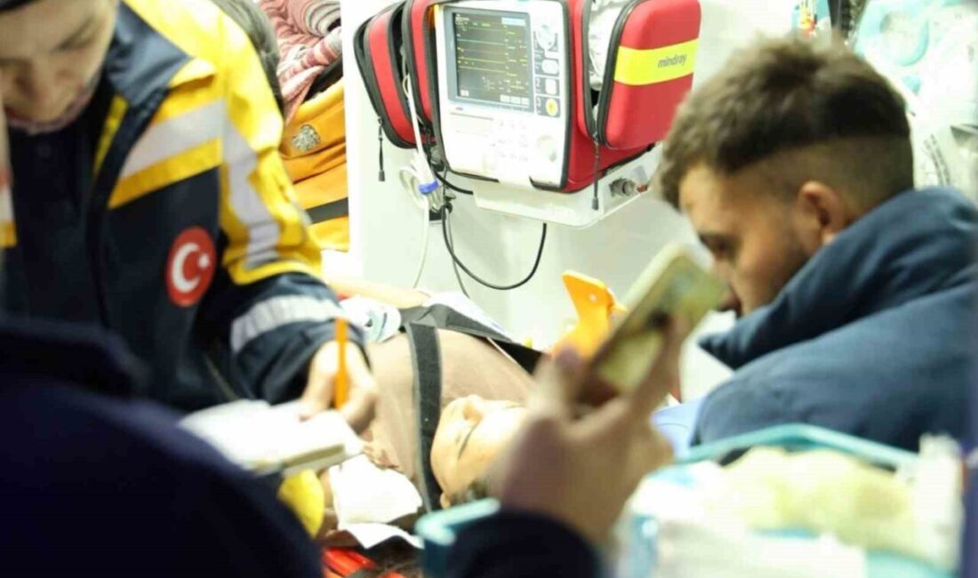 Aksaray’da alkollü ve ehliyetsiz sürücünün kullandığı otomobil şarampole devrildi. Yaralanan