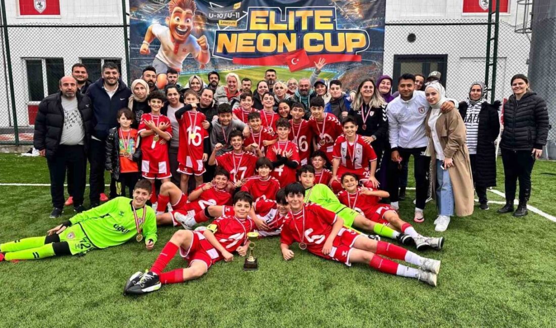 Samsun’da bu yıl 2’ncisi düzenlenen Uluslararası Elite Neon Cup, Pazar