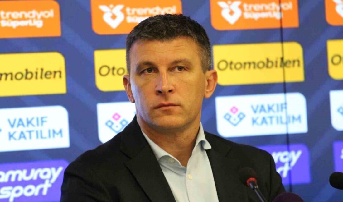 Sergej Jakirovic: “Ana hedefimiz olan ligde kalma adına çok önemli bir adım attık” Kayserispor Teknik Direktörü Sergej Jakirovic, Antalyaspor galibiyetinin ardından yaptığı açıklamada,