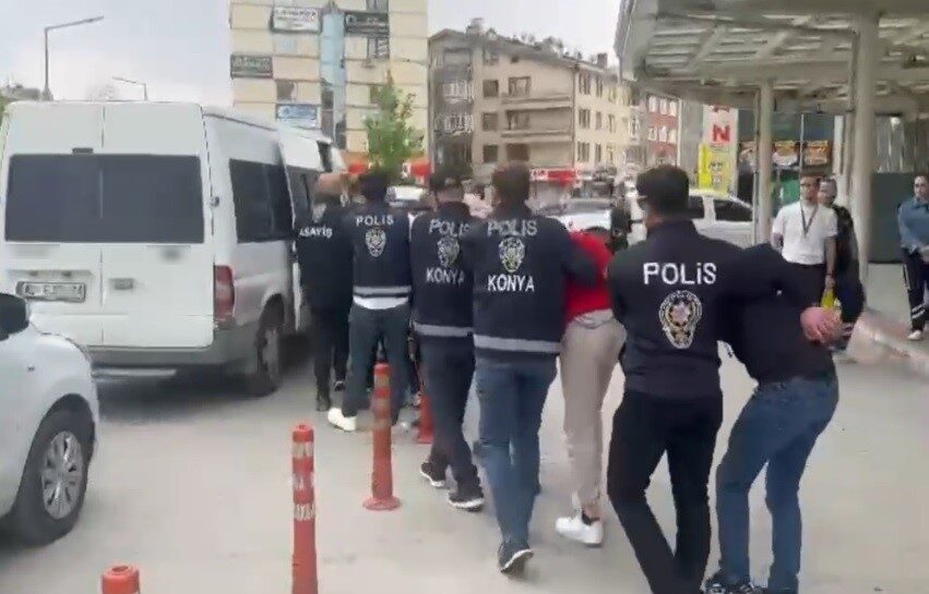Konya’da, ateşli silahları sosyal medya üzerinden teşhir edip kamu düzenini