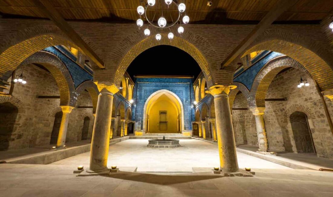 Tokat’ta Anadolu Selçuklu döneminde inşa adilen Gökmedrese, 5 yıl süren