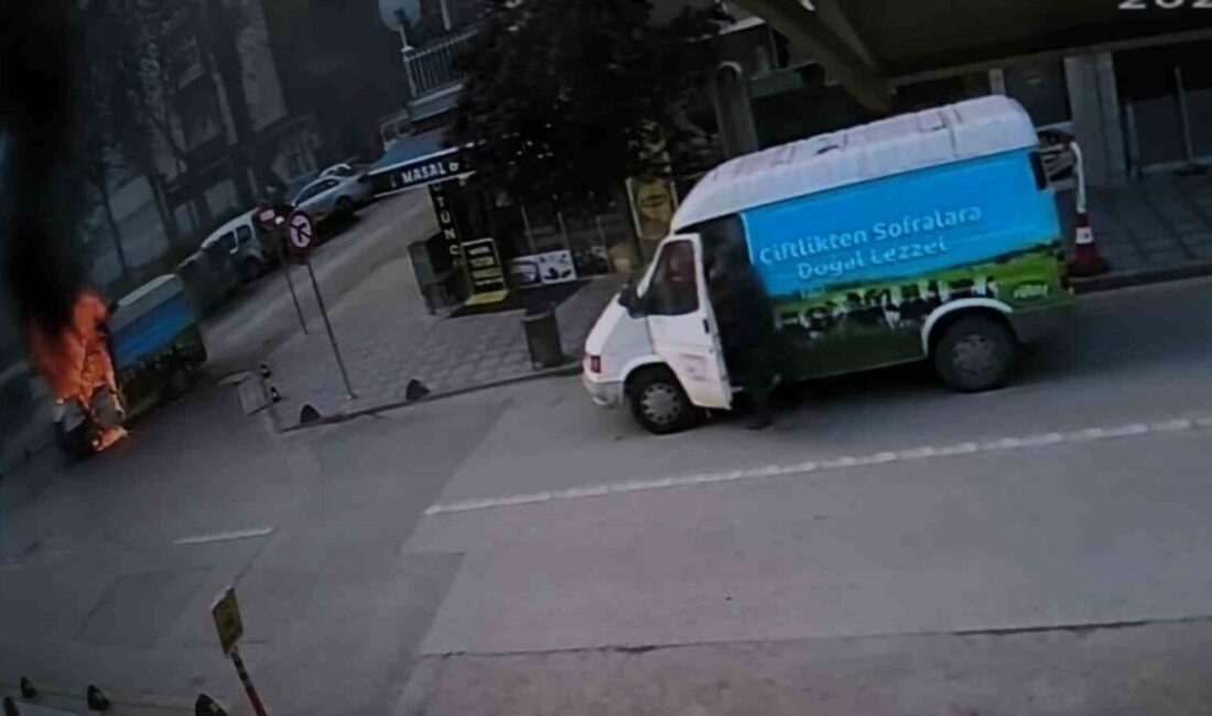 Vites kutusu arızalanan kamyonet alev alev yandı Kırşehir’de sabah saatlerinde seyir halindeyken vites kutusu arızalanan bir kamyonet
