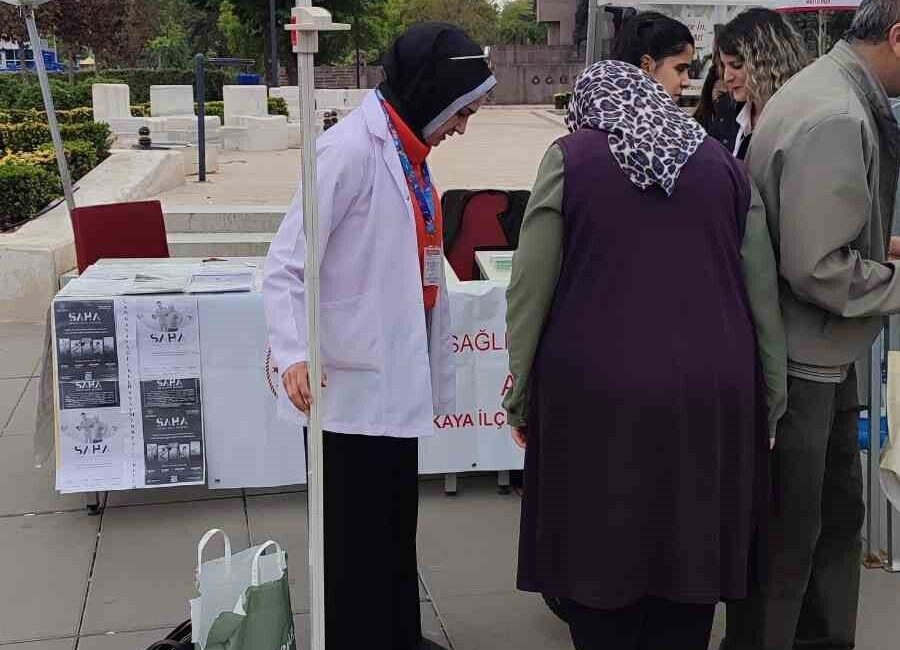 Sağlık Bakanlığı’nın öncülüğünde hayata geçirilen boy, kilo ve vücut kitle